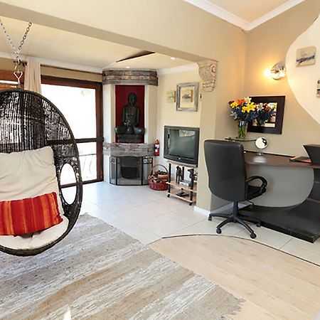 Twin Waters Guest House Randburg Extérieur photo