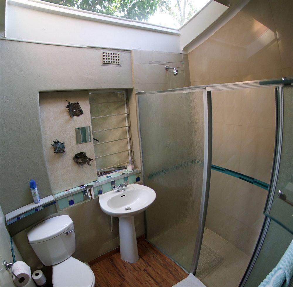 Twin Waters Guest House Randburg Extérieur photo