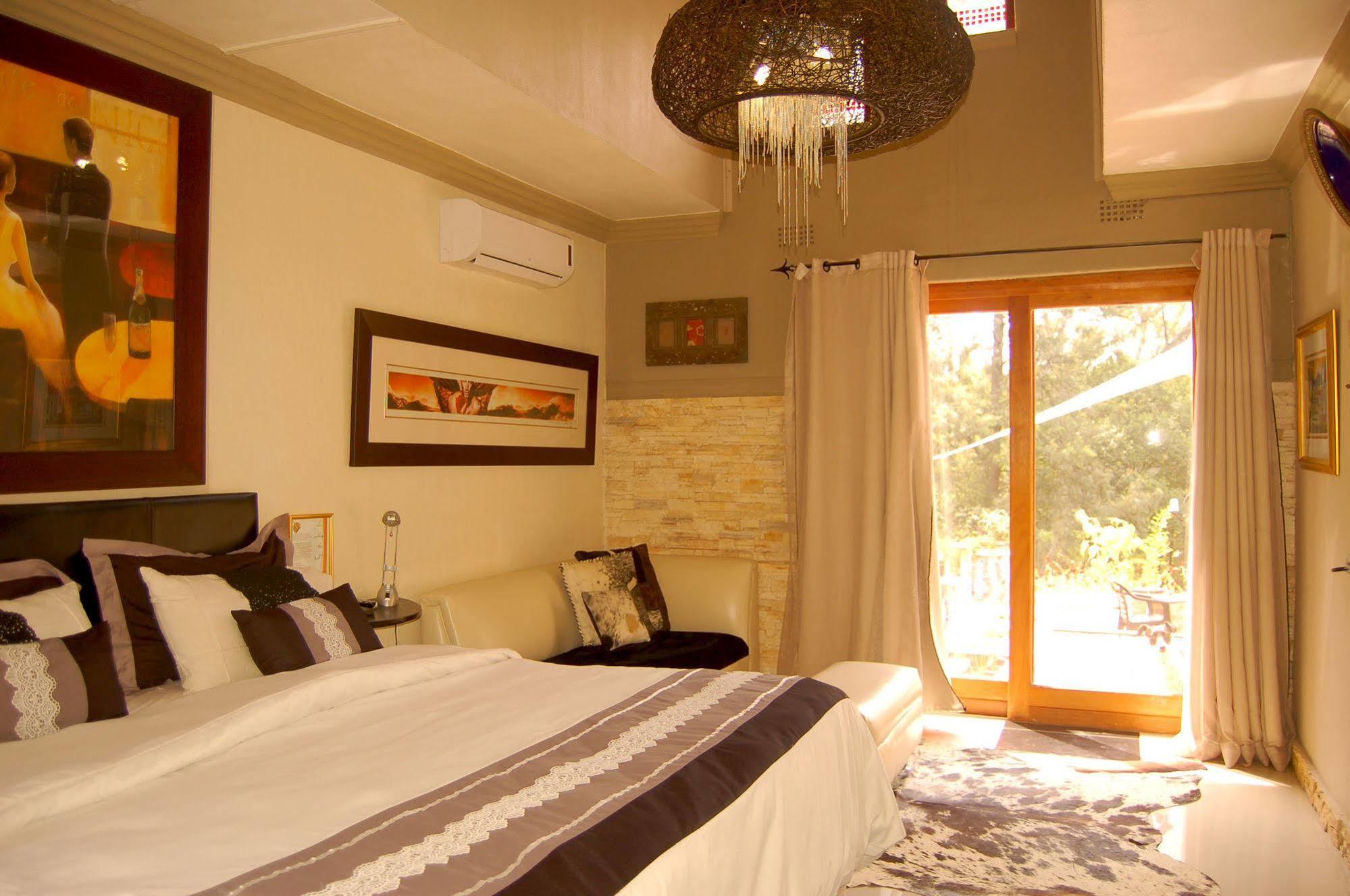Twin Waters Guest House Randburg Extérieur photo